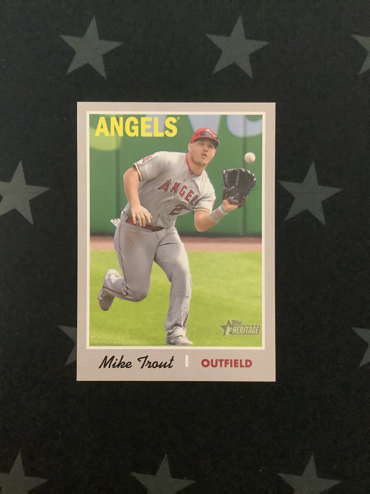 2019 Topps Heritage Mike Trout #485 Action Variation SP