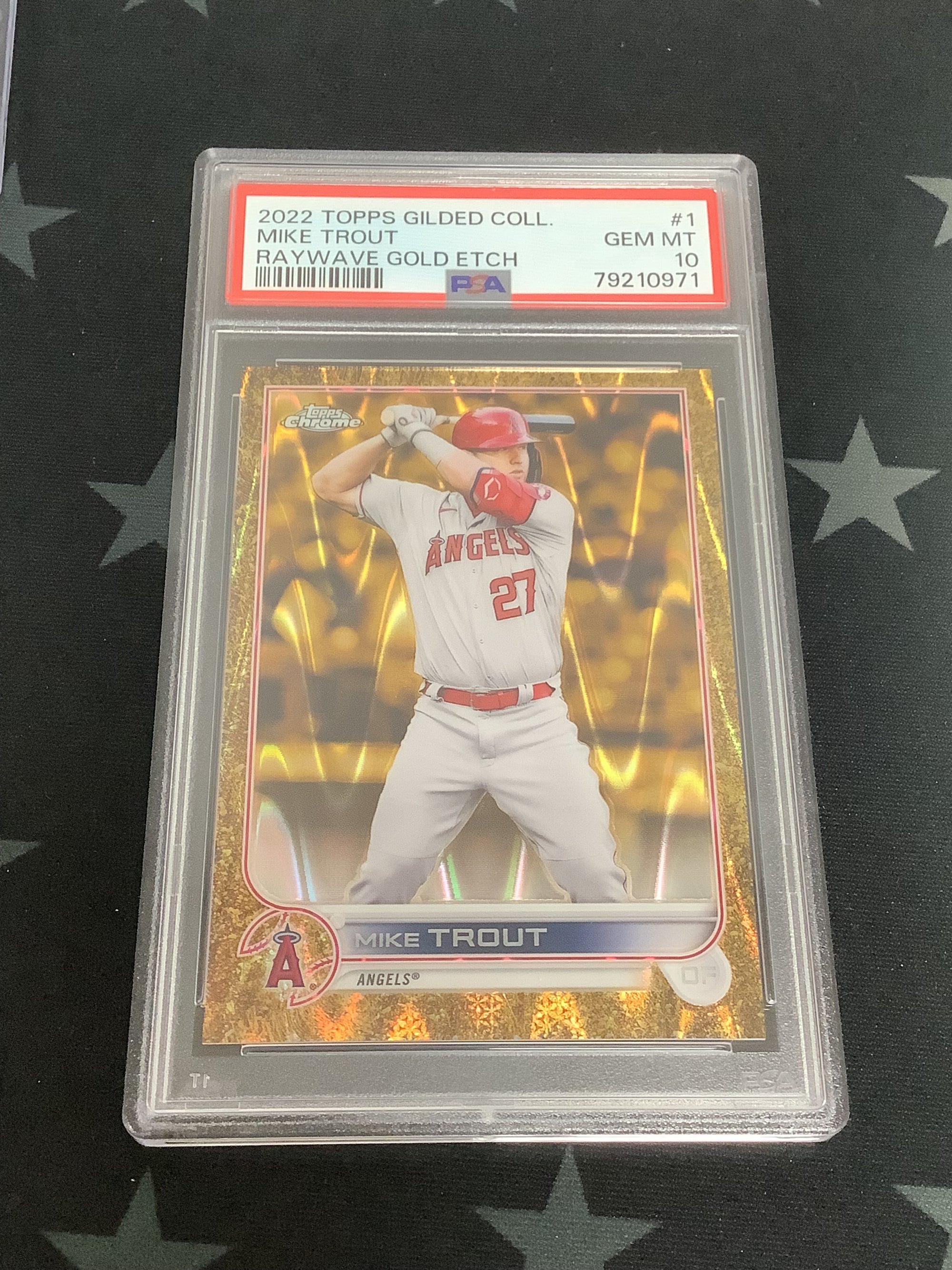 2023 TOPPS GILDED MIKE TROUT RAYWAVE GOLD ETCH /25 PSA 10
