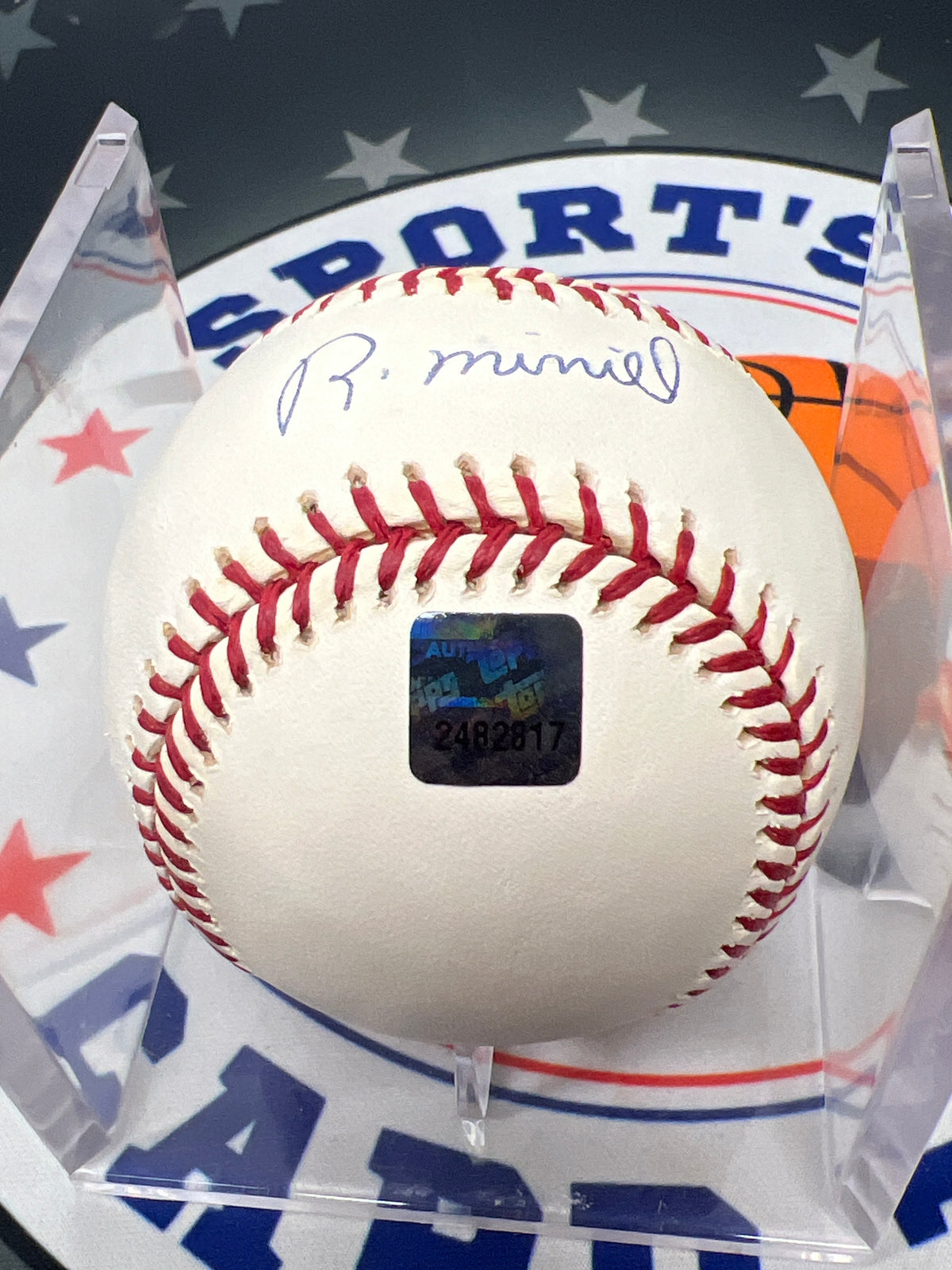 Roberto Miniel OMLB Autographed Baseball Topps Reserve