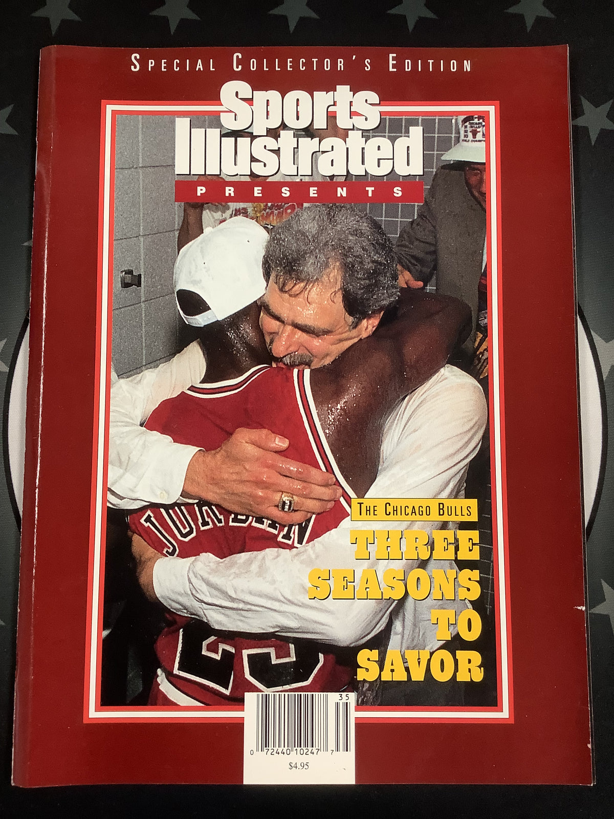 SPORTS ILLUSTRATED PRESENTS THE CHICAGO BULLS THREE SEASONS TO SAVOR MAGAZINE