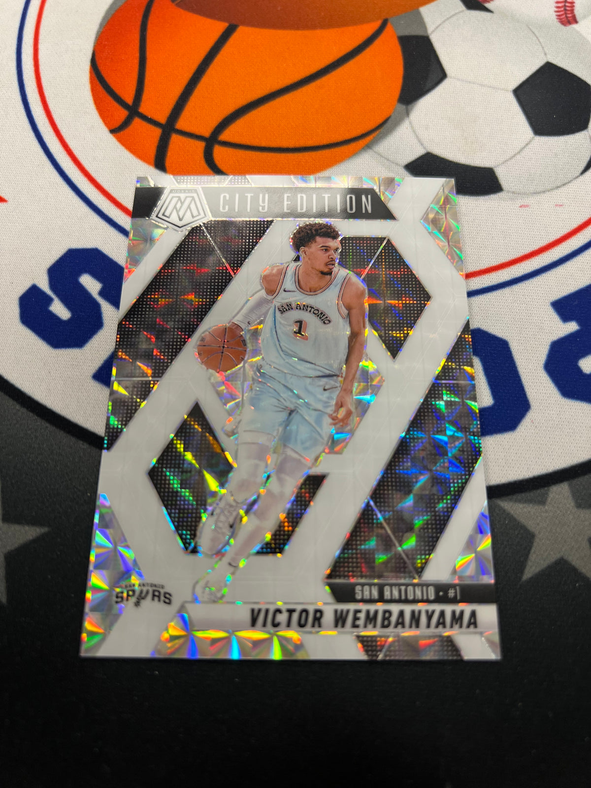 2023/24 Panini Mosaic Basketball Victor Wembanyama City Edition /35