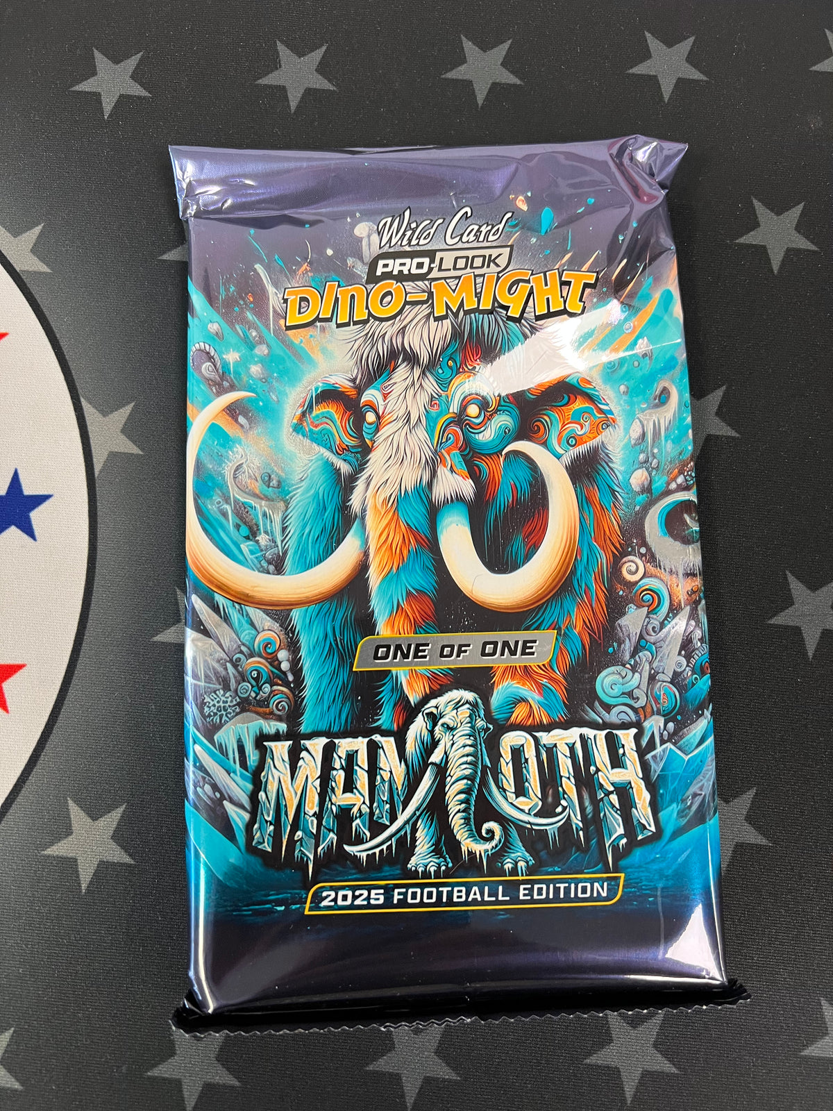 2025 Wild Card Dino-Might Pro-Look Football Mammoth 1/1 Pack